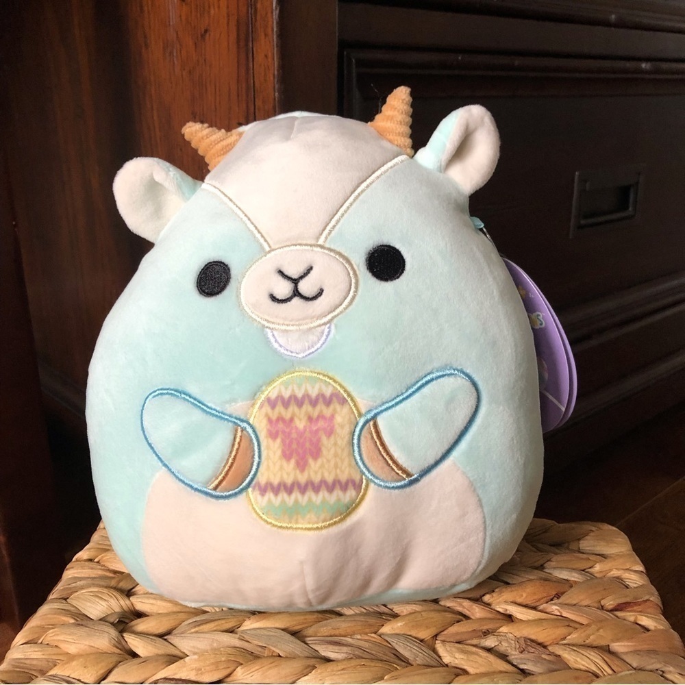 Squishmallows Domingo the Easter goat in size 8”